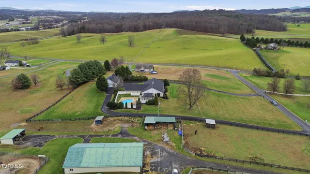 $699,000 | 22120 Flame Leaf Drive, Bristol, VA 24202