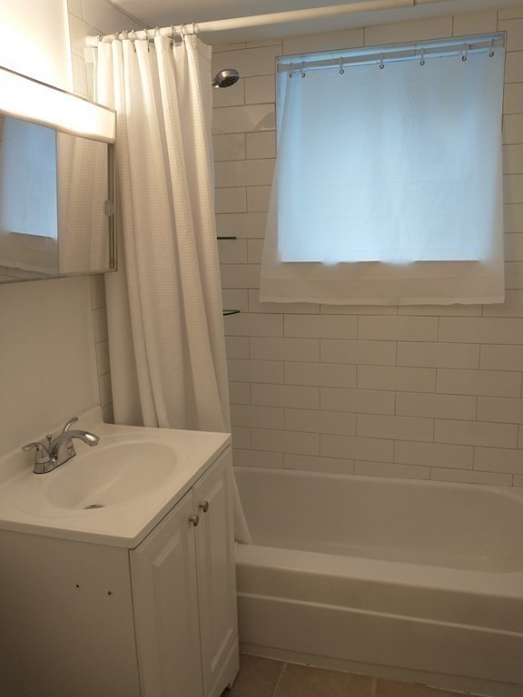 41 Westgate Road, Unit 1 Boston, MA 02467 - Photo 7 of 12