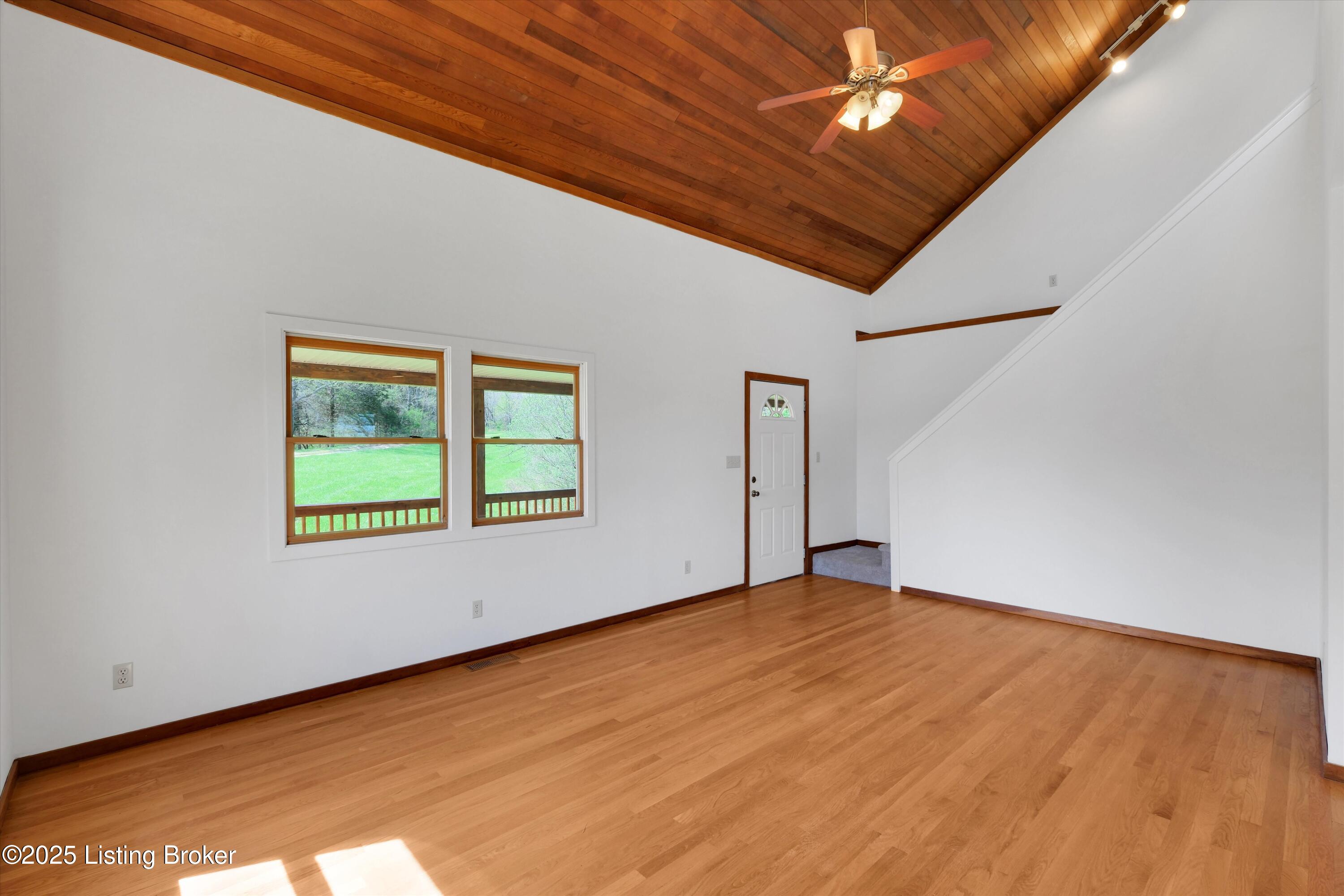 7700 Organ Creek Road Pendleton, KY 40055 - Photo 7 of 59 Family room