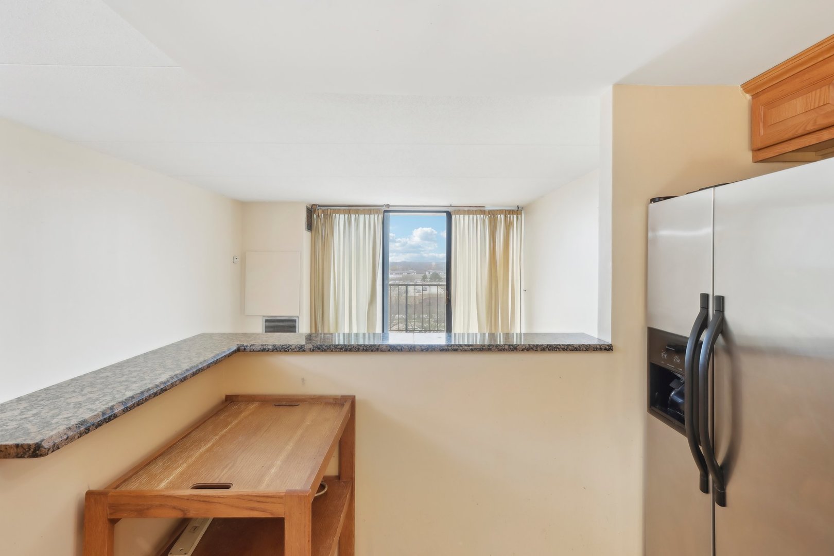2005 South Finley Road, Unit 802 Lombard, IL 60148 - Photo 12 of 34 Gallery Image 12