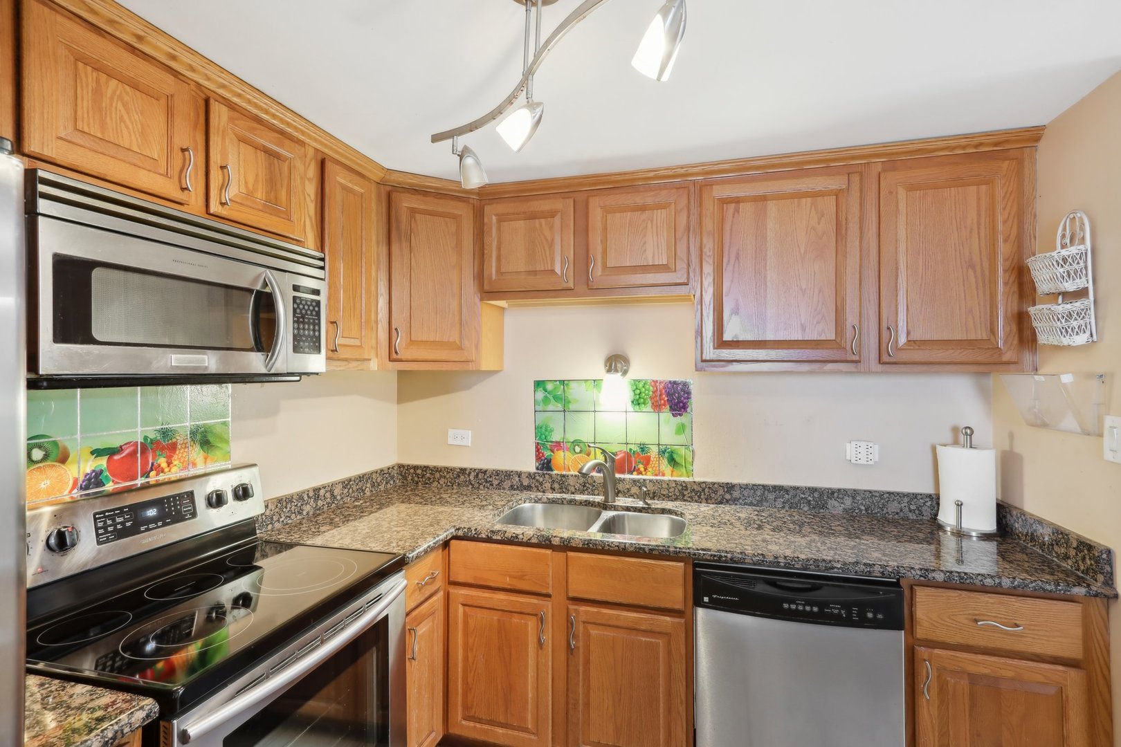 2005 South Finley Road, Unit 802 Lombard, IL 60148 - Photo 10 of 34 Gallery Image 10