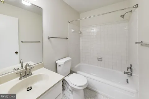 $750,000 | 7709 Heatherton Lane, Potomac, MD 20854