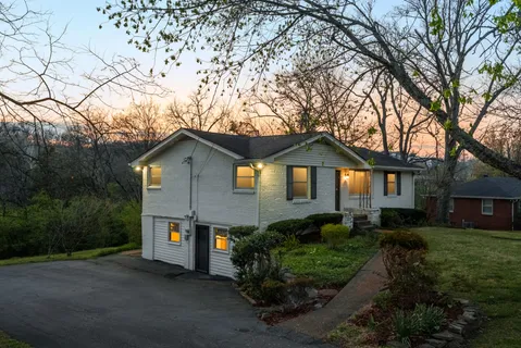 $849,999 | 1217 Davidson Road, Nashville, TN 37205