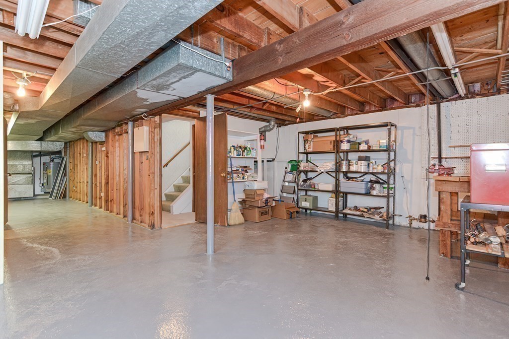112 Harding Street Newton, MA 02465 - Photo 27 of 31 Gallery Image 27