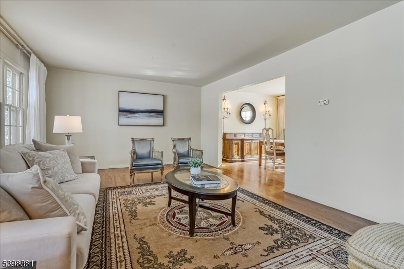 14 Skylark Road Springfield, NJ 07081 - Photo 3 of 20