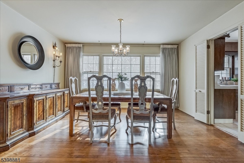 14 Skylark Road Springfield, NJ 07081 - Photo 4 of 20