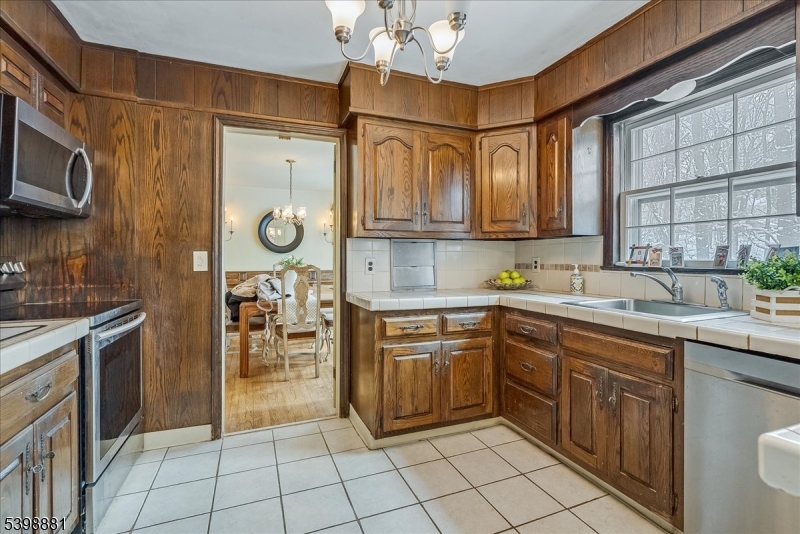 14 Skylark Road Springfield, NJ 07081 - Photo 7 of 20