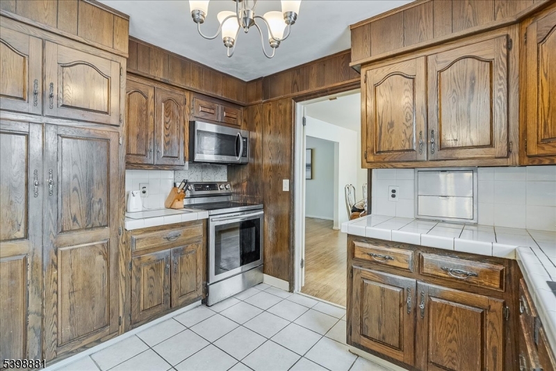 14 Skylark Road Springfield, NJ 07081 - Photo 8 of 20