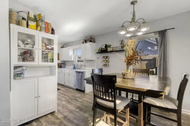 $250,000 | 113 Parnell Road, Hubert, NC 28539