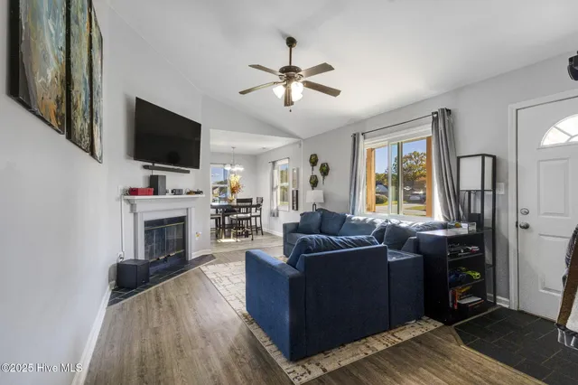 $250,000 | 113 Parnell Road, Hubert, NC 28539