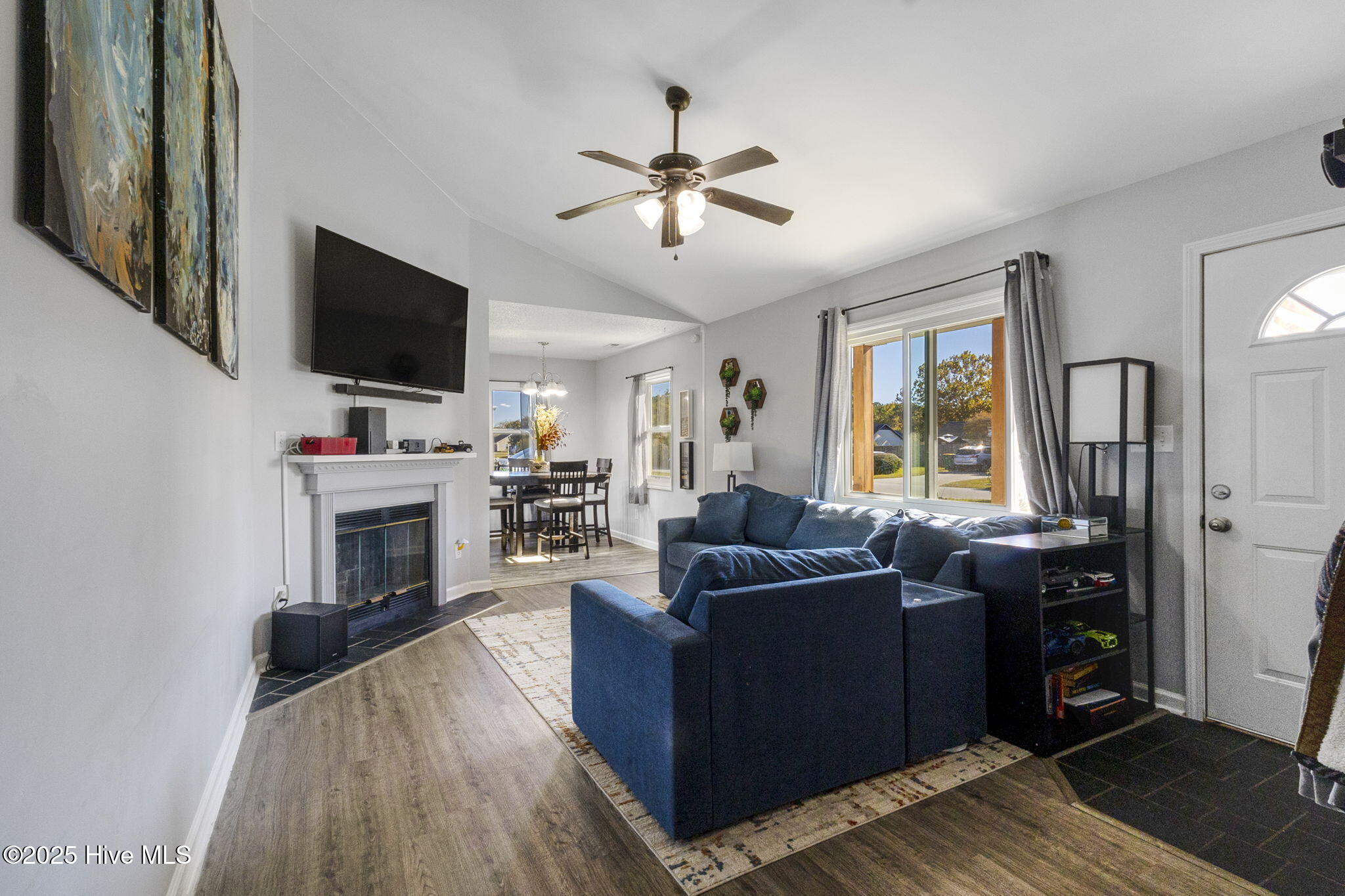 113 Parnell Road Hubert, NC 28539 - Photo 9 of 37 16-web-or-mls-IMG_7308