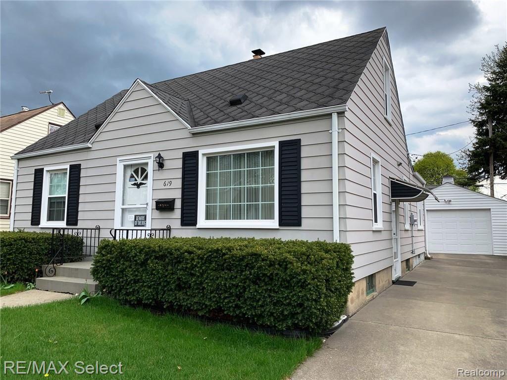 619 Clinton Street Flint, MI 48507 - Photo 1 of 1