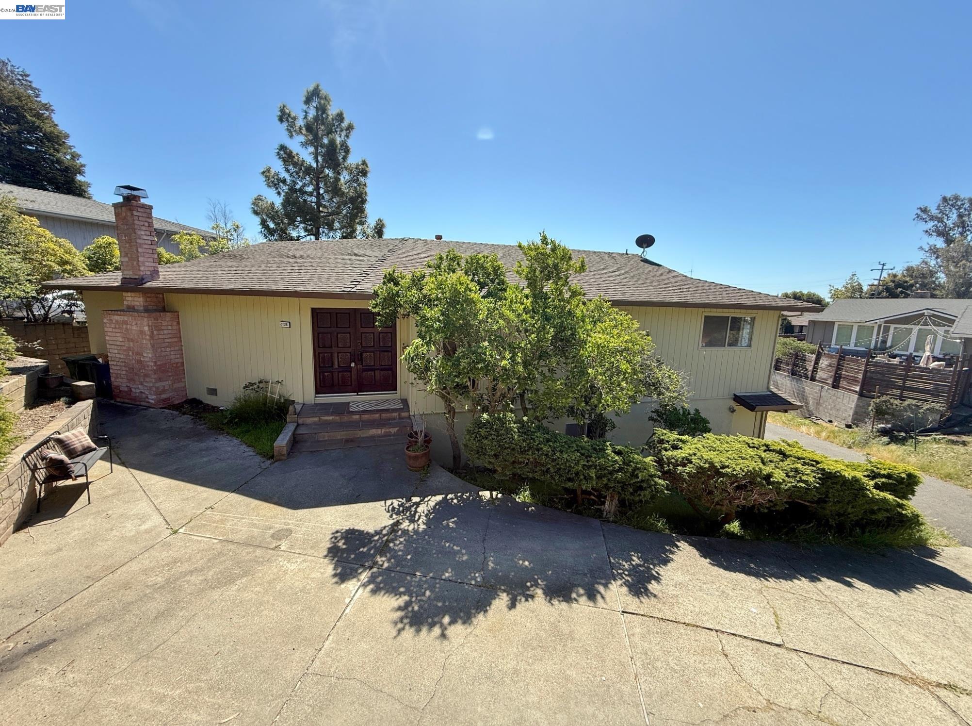 2728 Sheffield Place Castro Valley, CA 94546 - Photo 29 of 29 a view of a backyard with plants and a patio