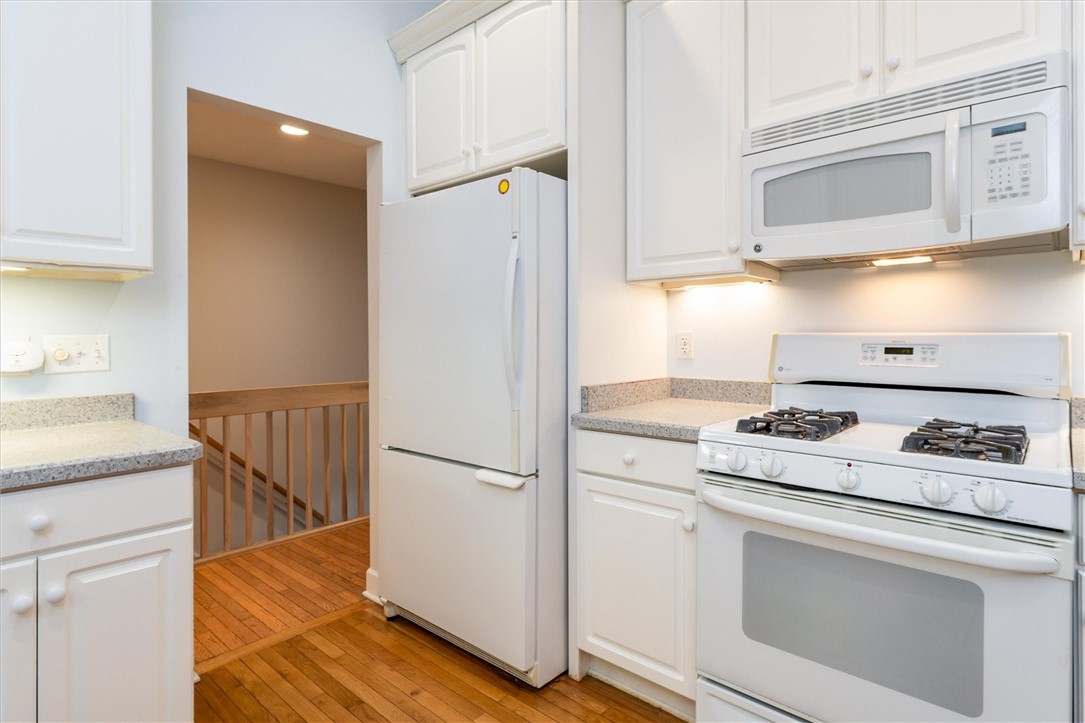 20 Magnolia Lane Webster, NY 14580 - Photo 9 of 43