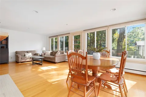 $649,000 | 6 Conway Drive, Barrington, RI 02806