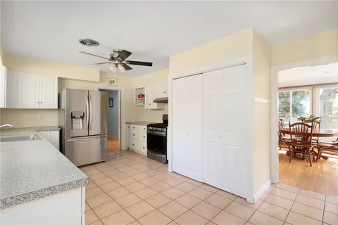 $649,000 | 6 Conway Drive, Barrington, RI 02806