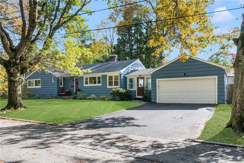 $649,000 | 6 Conway Drive, Barrington, RI 02806