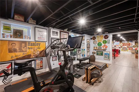 $649,000 | 6 Conway Drive, Barrington, RI 02806