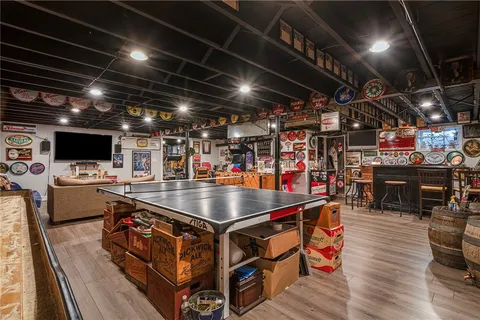 $649,000 | 6 Conway Drive, Barrington, RI 02806