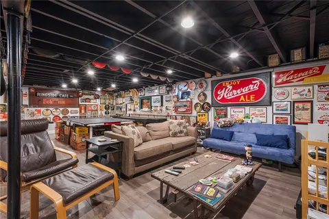 $649,000 | 6 Conway Drive, Barrington, RI 02806