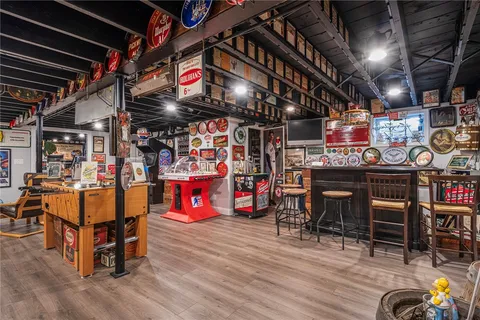 $649,000 | 6 Conway Drive, Barrington, RI 02806