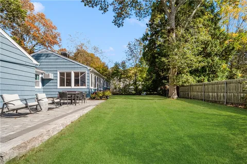 $649,000 | 6 Conway Drive, Barrington, RI 02806