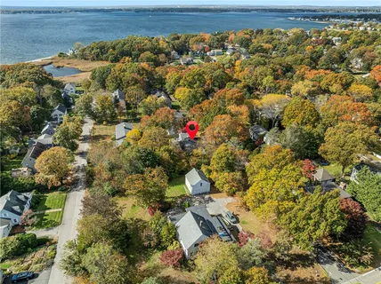 $649,000 | 6 Conway Drive, Barrington, RI 02806