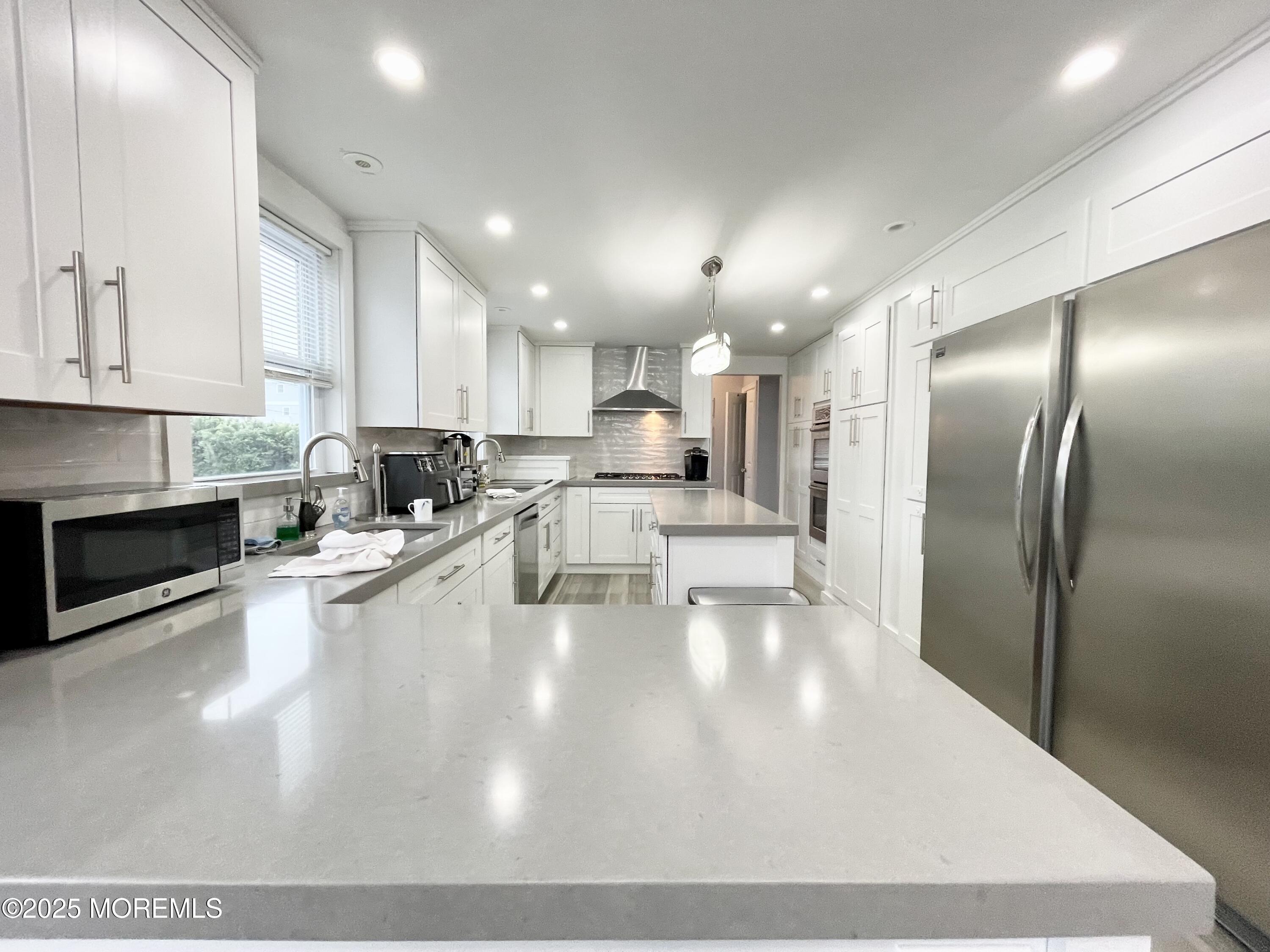 125 Cedar Avenue Allenhurst, NJ 07711 - Photo 2 of 45 IMG_7976