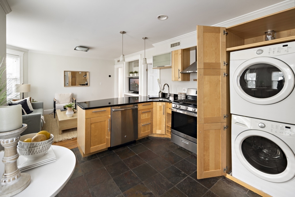 18-20 Rice Street, Unit 2 Cambridge, MA 02140 - Photo 5 of 25