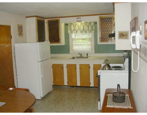 451 Berlin Road Marlborough, MA 01752 - Photo 5 of 24 Gallery Image 5