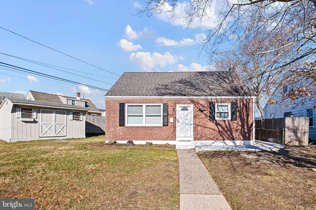 $319,000 | 114 Vilone Road, Wilmington, DE 19805