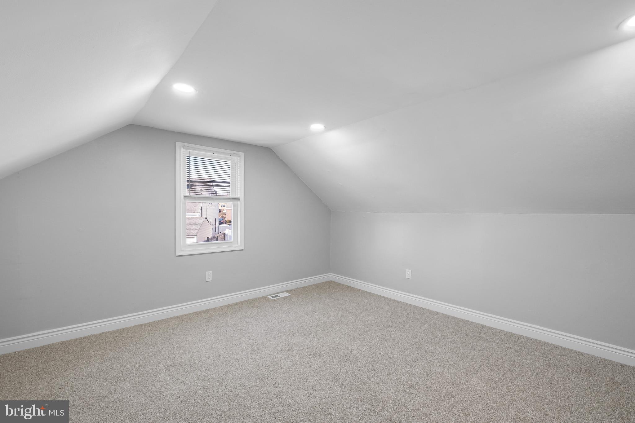 114 Vilone Road Wilmington, DE 19805 - Photo 17 of 20