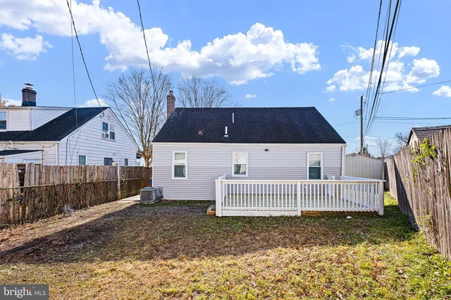 $319,000 | 114 Vilone Road, Wilmington, DE 19805