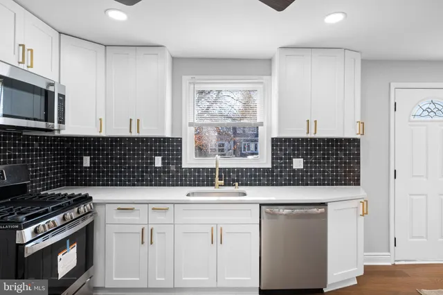 $319,000 | 114 Vilone Road, Wilmington, DE 19805