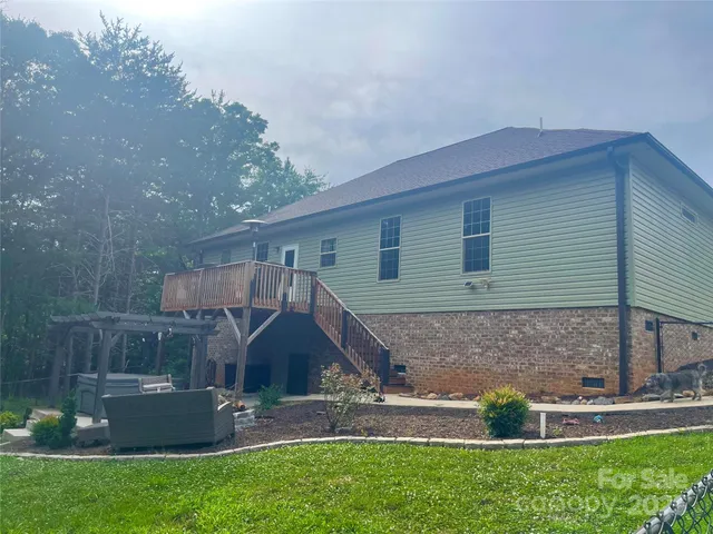 $424,900 | 21 Par Drive, Granite Falls, NC 28630