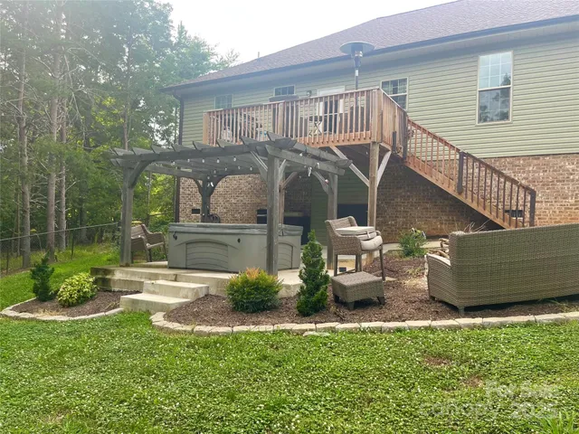 $424,900 | 21 Par Drive, Granite Falls, NC 28630