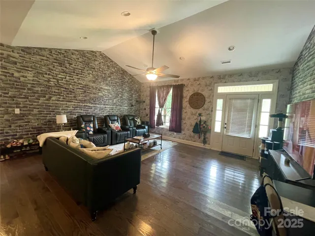 $424,900 | 21 Par Drive, Granite Falls, NC 28630