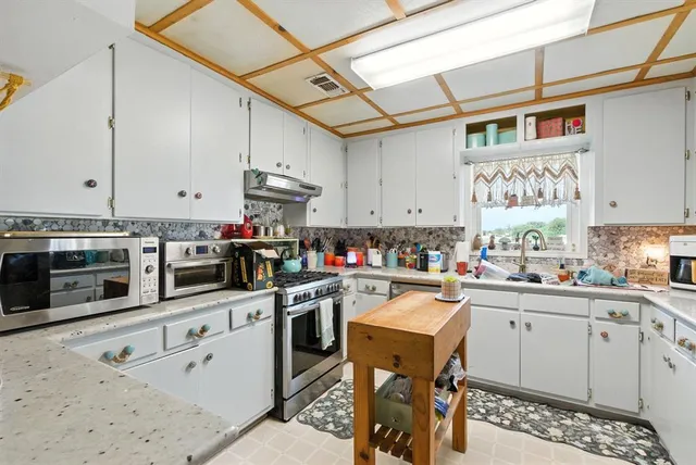 $2,000,000 | 200 Strother Road, Newcastle, TX 76372