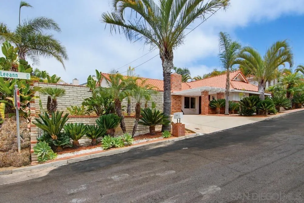 308 Leeann Lane Encinitas, CA 92024 - Photo 4 of 75 Exterior Front