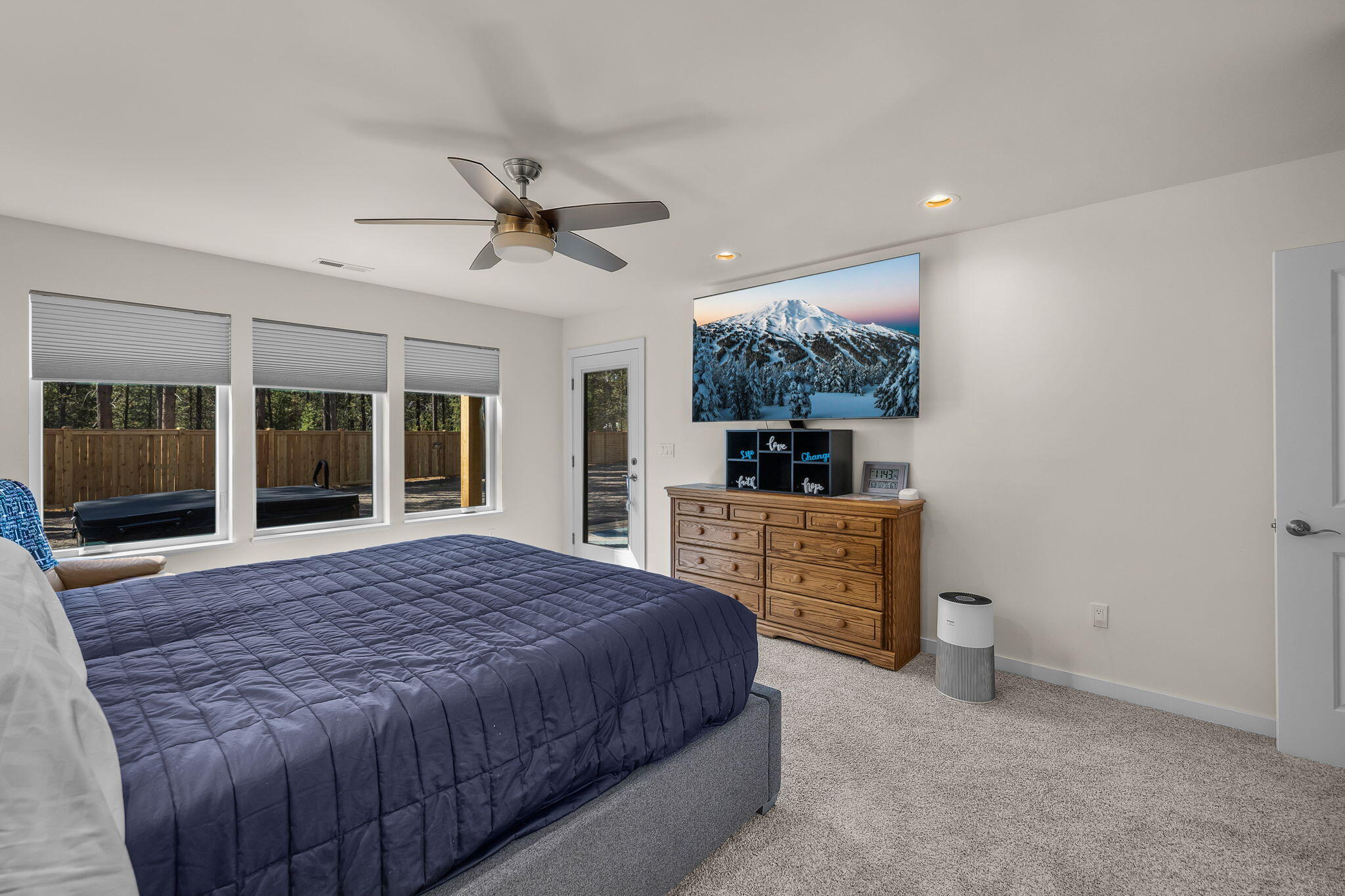 15943 Cascade Lane La Pine, OR 97739 - Photo 22 of 55 Primary Bedroom