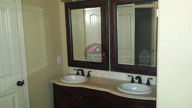 $2,300 | 7617 Tuscany Drive, Abilene, TX 79606