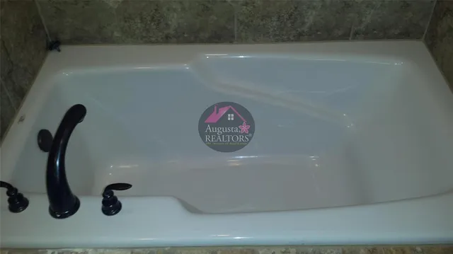 $2,300 | 7617 Tuscany Drive, Abilene, TX 79606