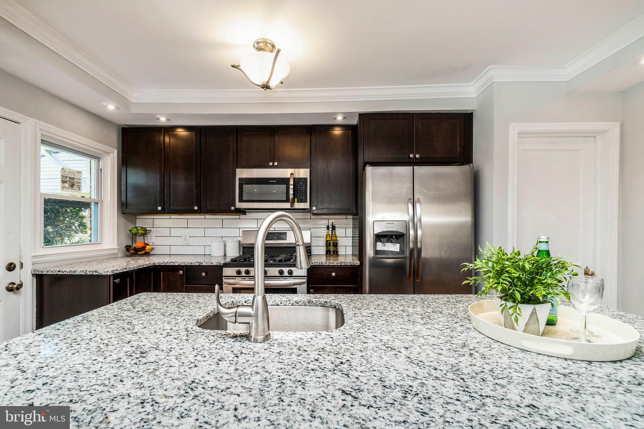 4553 Marble Hall Road Baltimore, MD 21239 - Photo 11 of 32 Kitchen Island