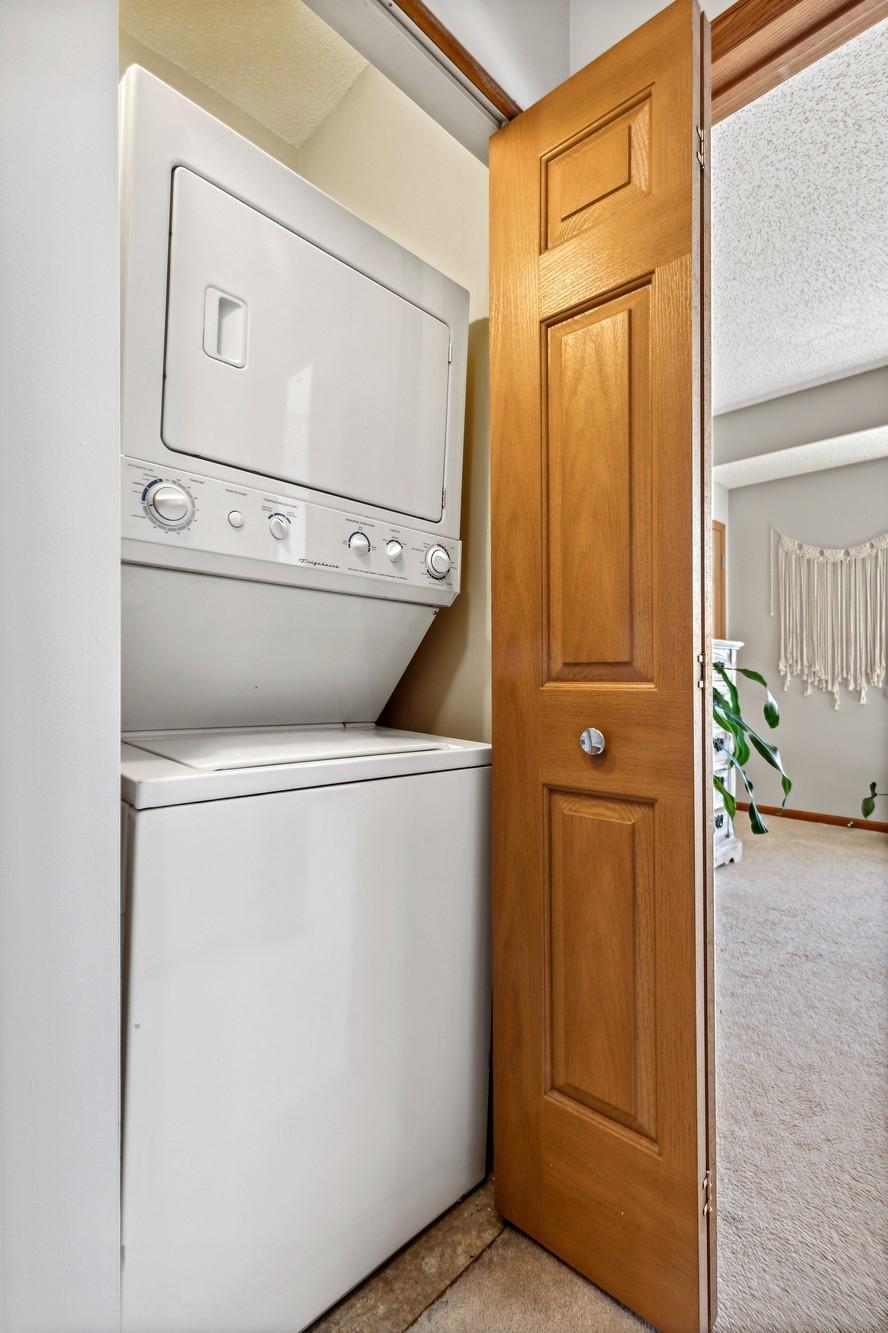 114200 Hundertmark Road, Unit 303 Chaska, MN 55318 - Photo 11 of 18 Gallery Image 11