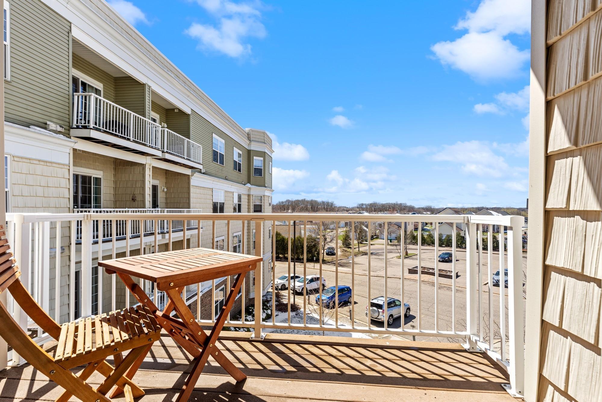 114200 Hundertmark Road, Unit 303 Chaska, MN 55318 - Photo 13 of 18 Gallery Image 13