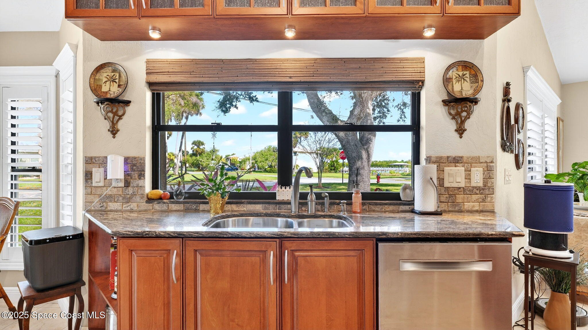 1100 South Riverside Drive Edgewater, FL 32132 - Photo 24 of 67 23-web-or-mls-052_DSC04316