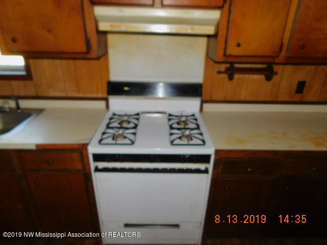 932 3rd Street Lambert, MS 38643 - Photo 6 of 15 DSCN2410