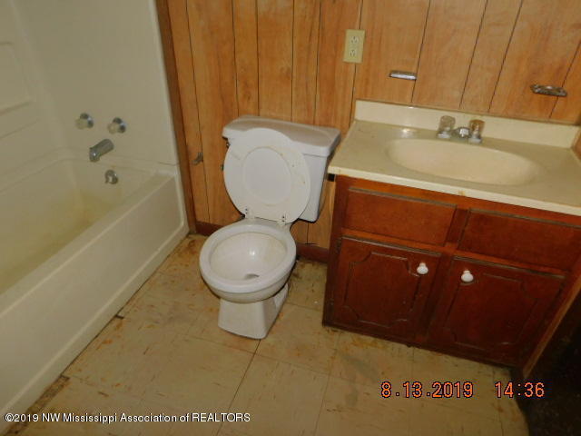 932 3rd Street Lambert, MS 38643 - Photo 8 of 15 DSCN2417