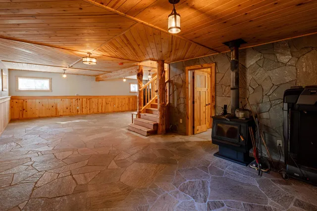 $879,000 | 28 First Thought Loop, Laurier, WA 99146