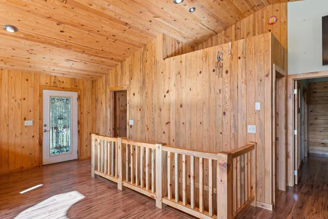 $879,000 | 28 First Thought Loop, Laurier, WA 99146